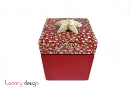 Red square lacquer box attached with starfish 10cm 